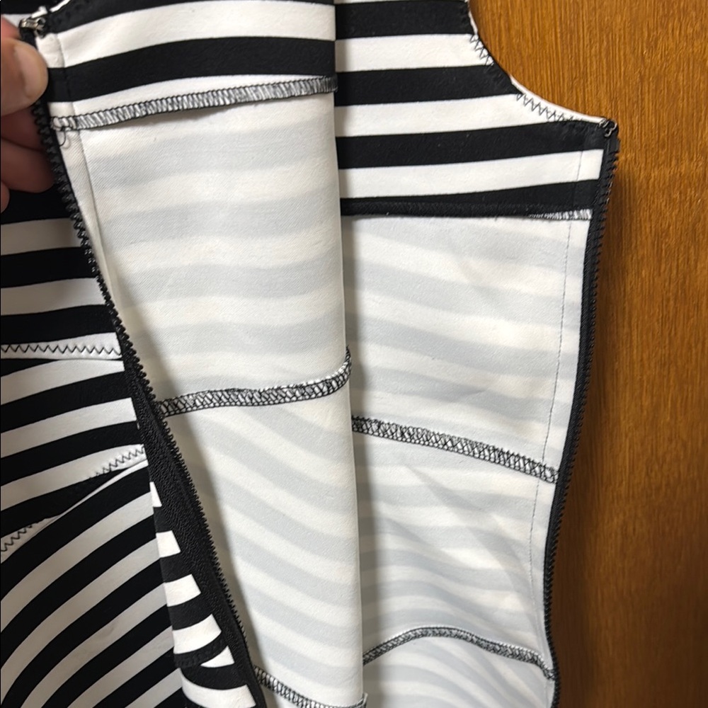 Michael Kors Black and White Sheath Midi - Picture 8 of 8